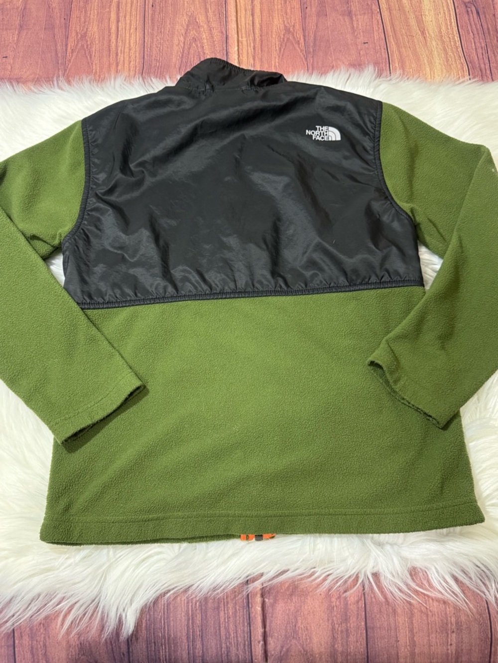 The North Face Fleece Zip Up Jacket - Boys Size Medium (10/12) - Picture 13 of 16